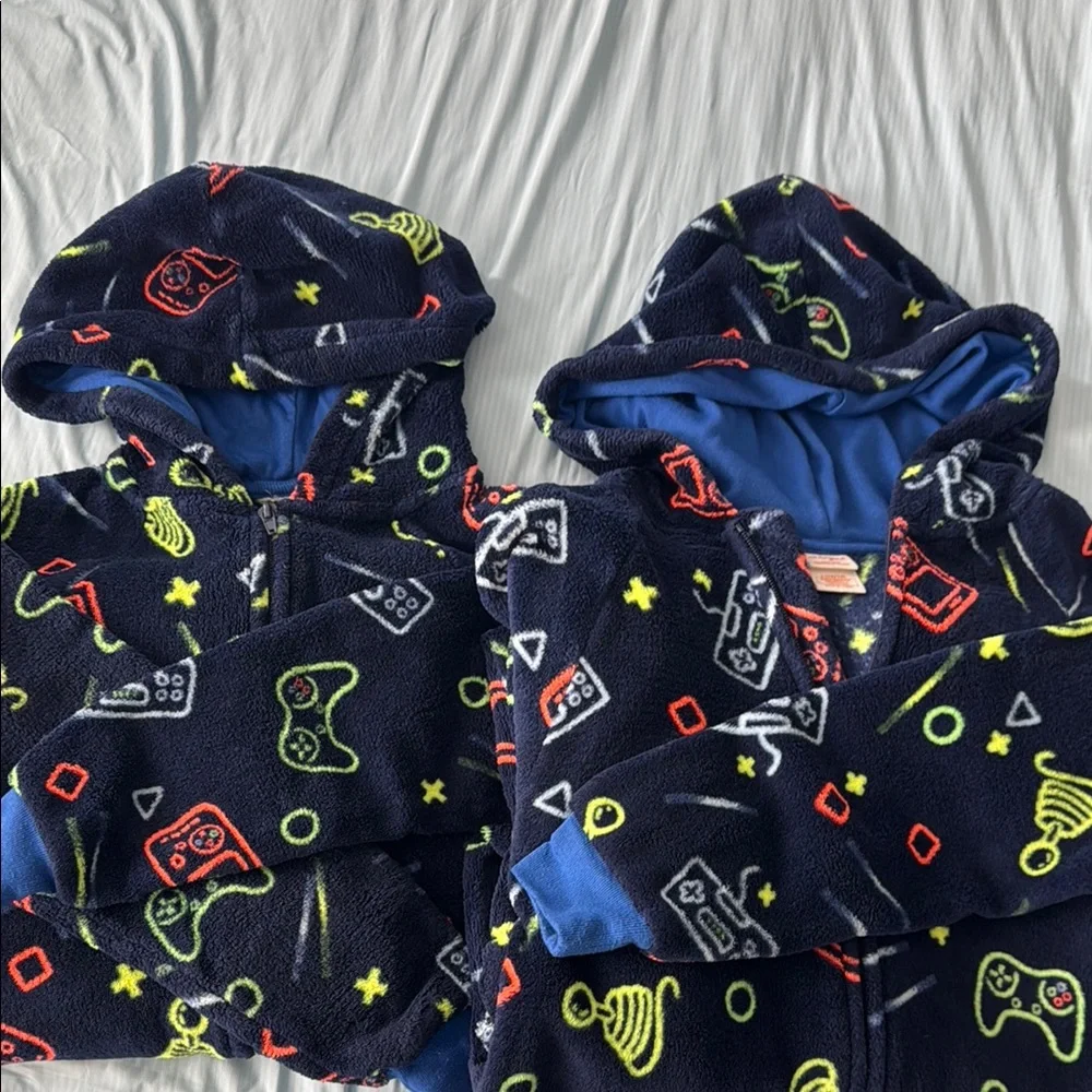 Super warm!!! Kids Navy Blue Gaming Print One Piece fleece pajamas